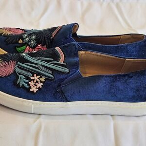 Dirty Laundry Jiana Navy Blue Velvet Embroidered Slip-On Sneakers